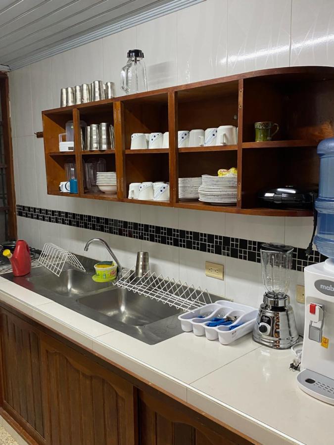 Tambo Hostel Leticia Kültér fotó